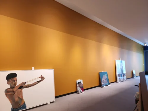 museum-install-paintings